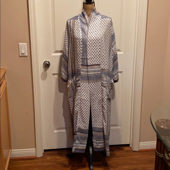 HP Blue and white mixed print Kim… - Picture 4 of 7